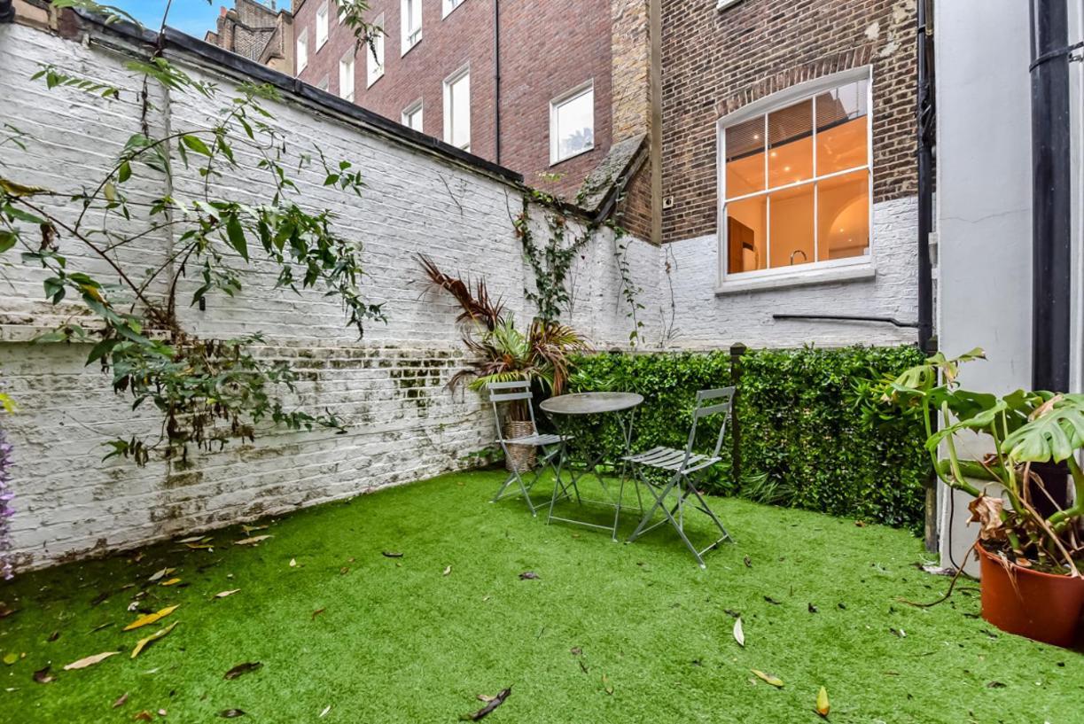 3 Bed- London- Private Garden